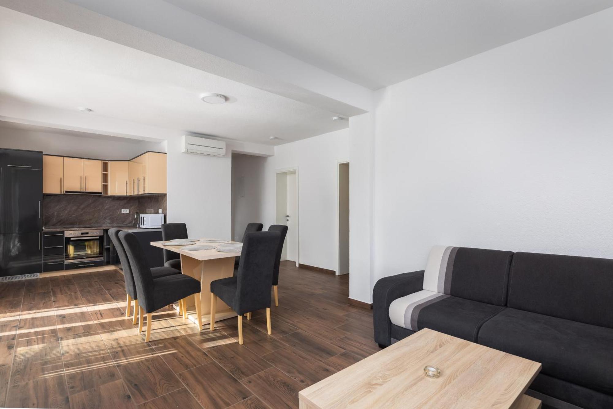 Laura Apartmán