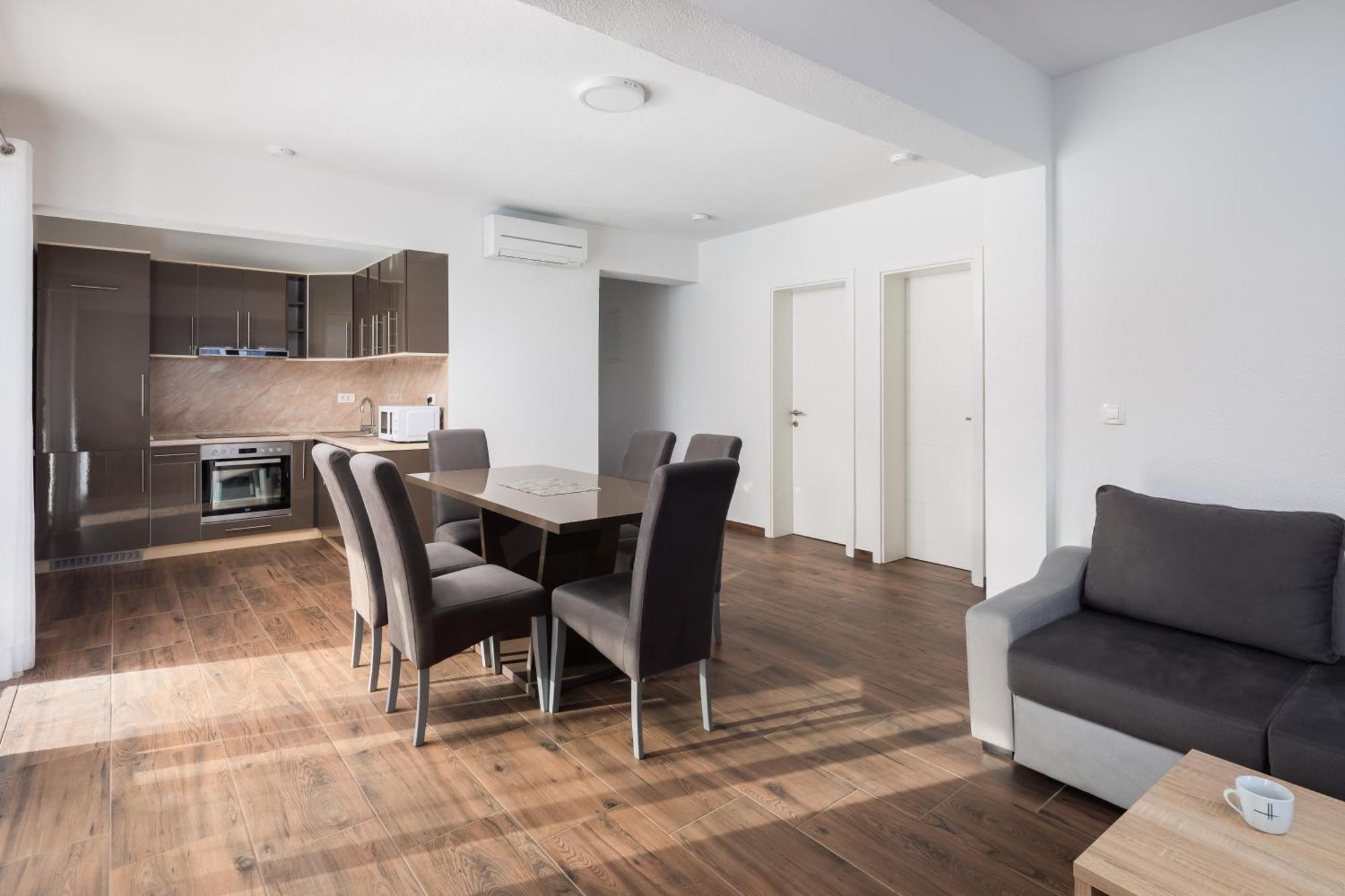Laura Apartmán